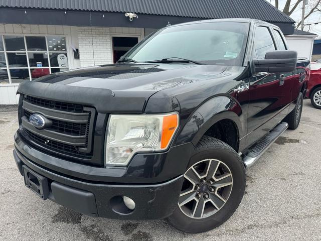 Black 2013 Ford F-150 XLT SuperCab Pickup Truck 4X2 Automatic