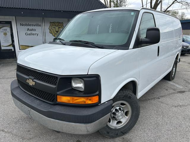 White 2016 Chevrolet Express Cargo 2500 RWD Van Rear-Wheel Drive