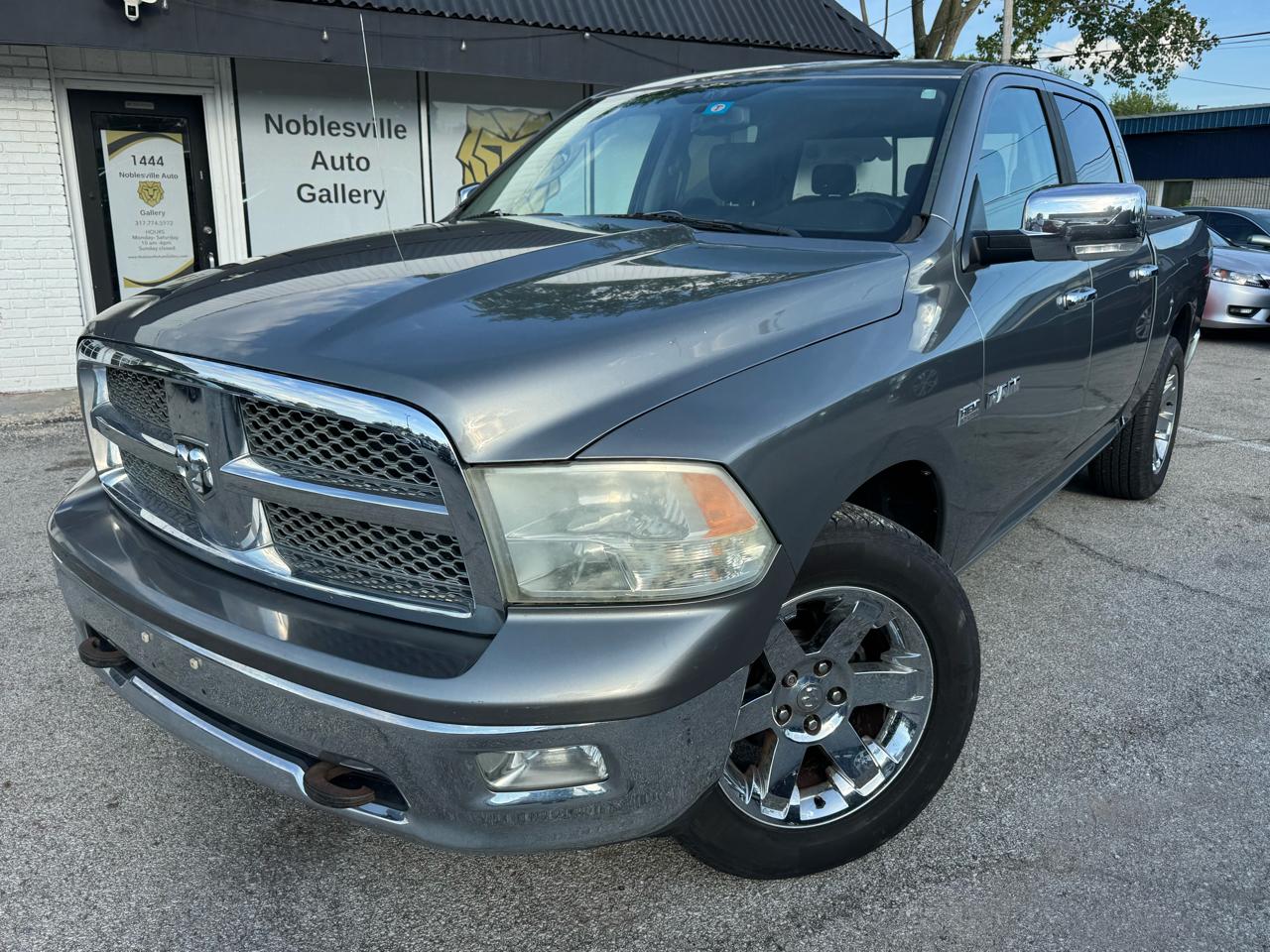 2010 Dodge Ram 1500 2WD Crew Cab 140.5" Laramie