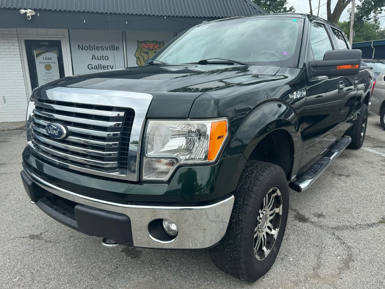 2012 Ford F-150 4WD SuperCrew 139" XLT