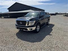 2017 Nissan Titan 