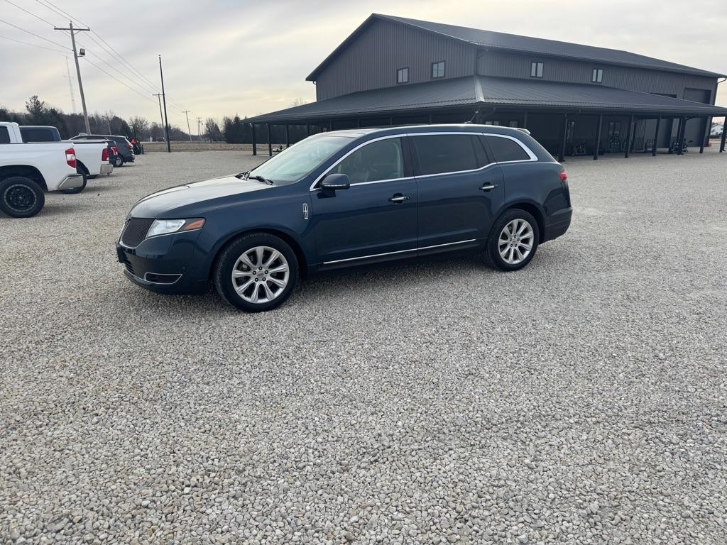 2017 Lincoln MKT 3.5L with EcoBoost AWD