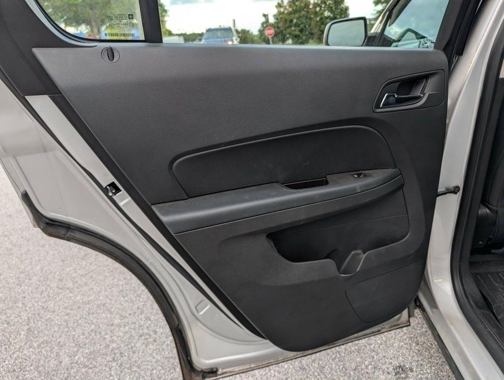 2015 Chevrolet Equinox LS - Photo 14