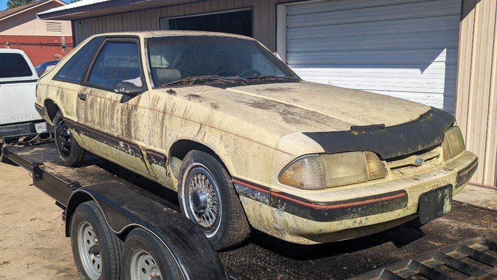 1988 Ford Mustang LX hatchback