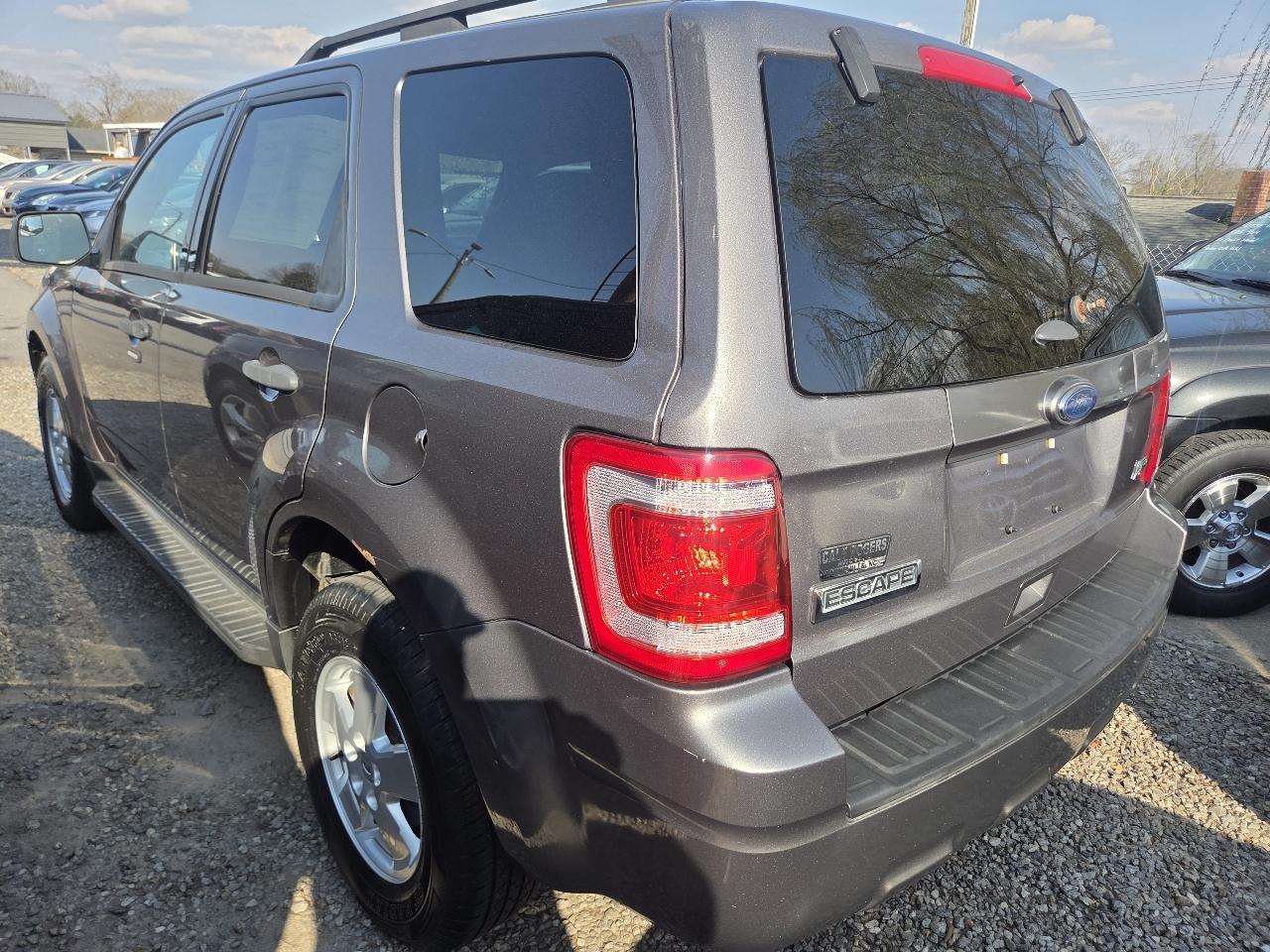 Ford Escape XLT 4WD 2011