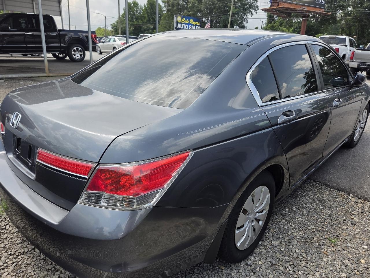 Honda Accord LX sedan AT 2012