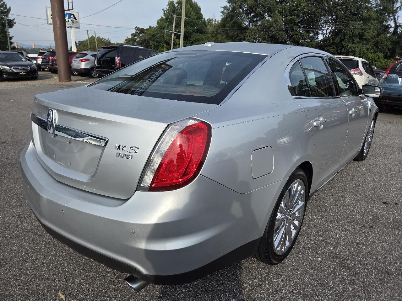 Lincoln MKS 3.7L AWD 2011