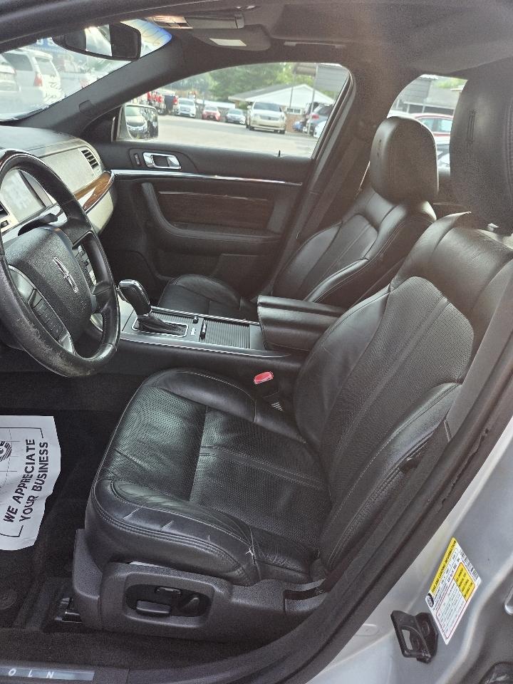 Lincoln MKS 3.7L AWD 2011