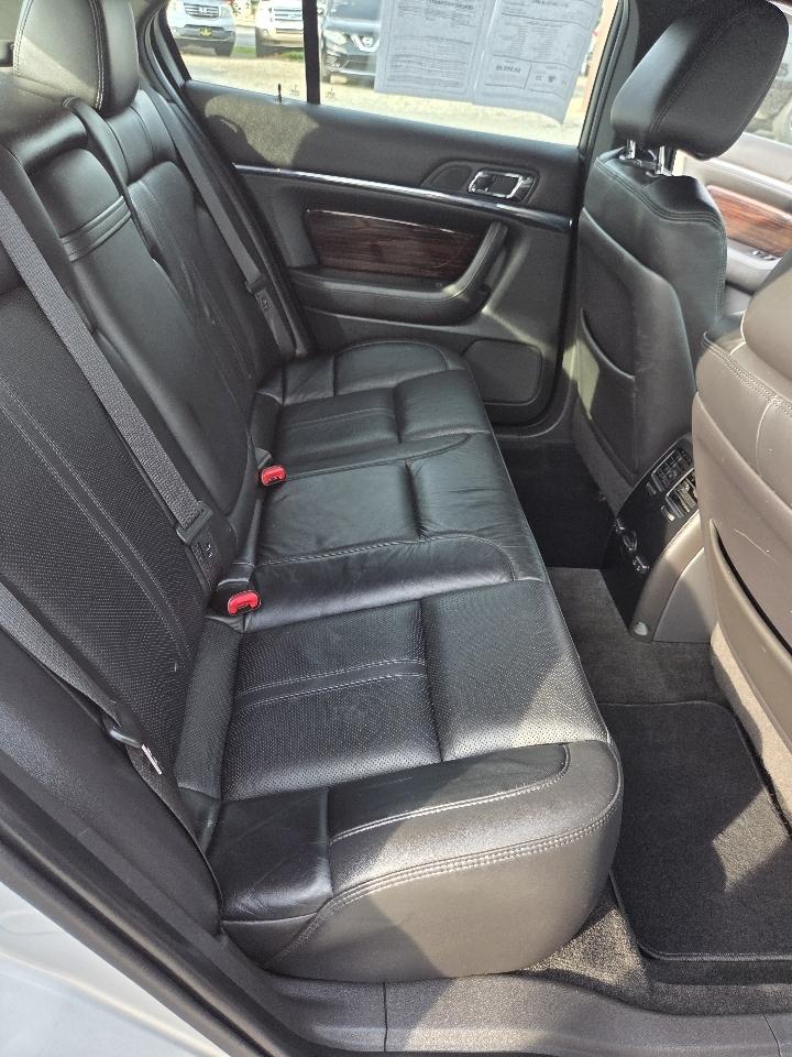 Lincoln MKS 3.7L AWD 2011