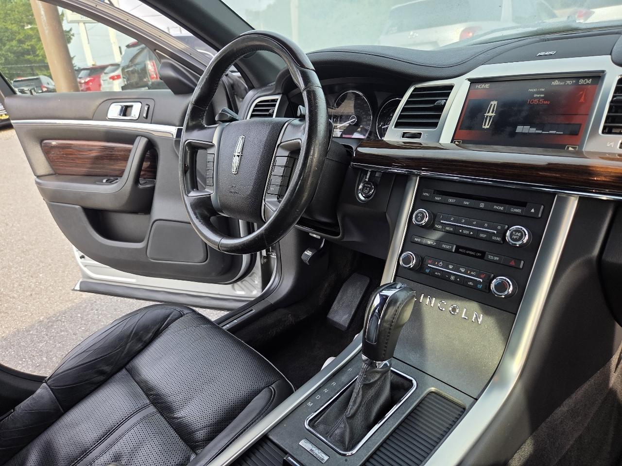 Lincoln MKS 3.7L AWD 2011