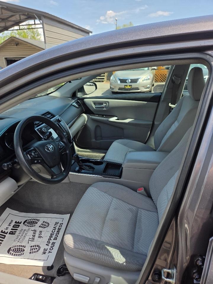 Toyota Camry SE 2017