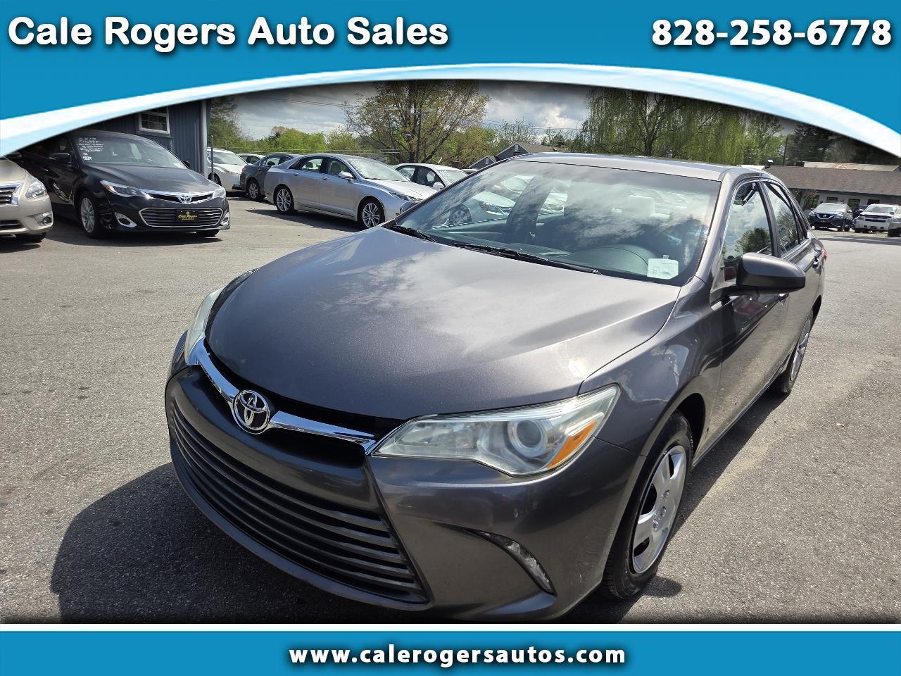 Toyota Camry SE 2017