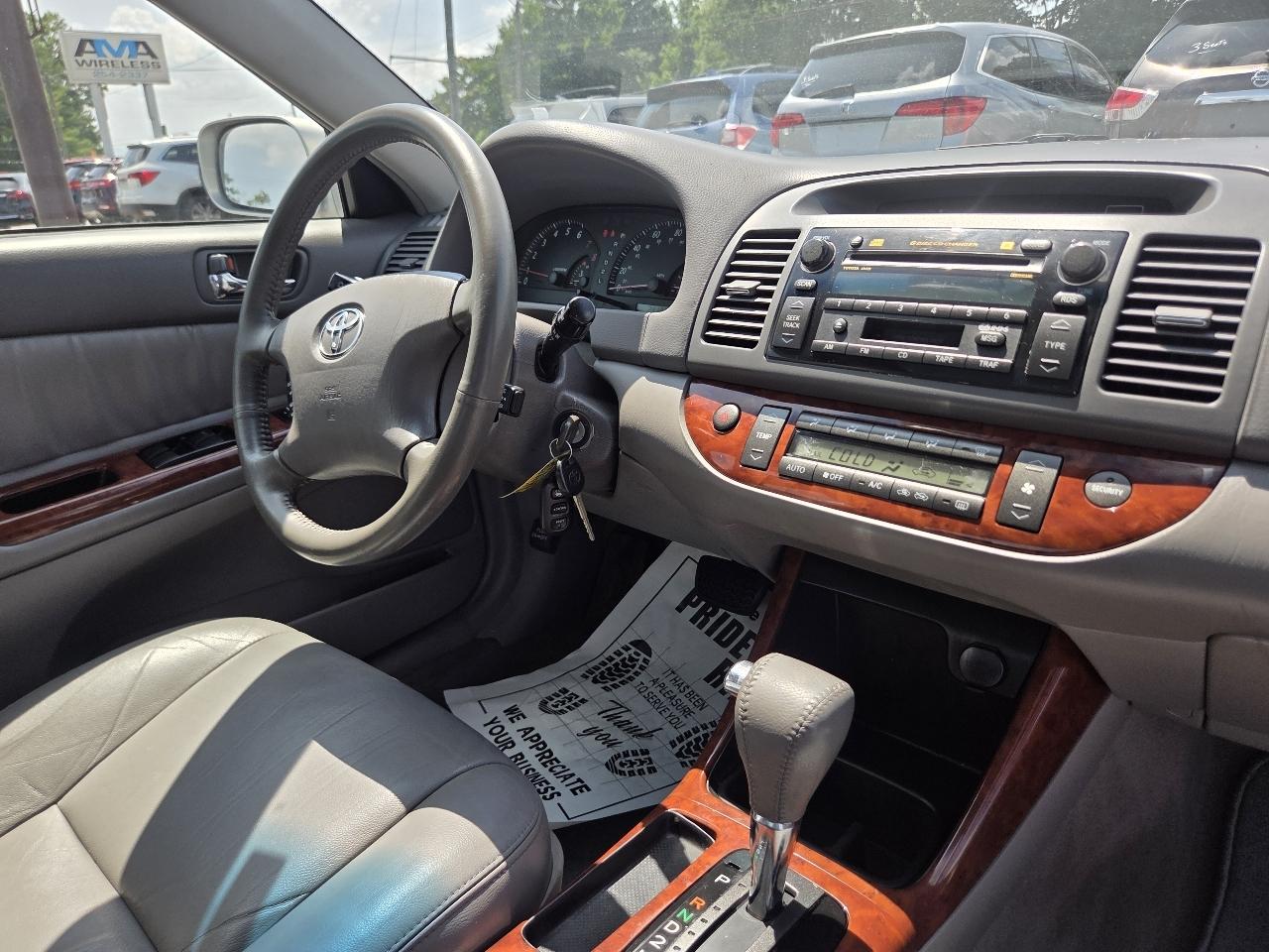 Toyota Camry Standard 2004