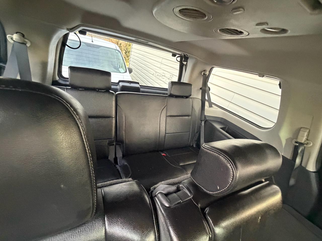 Nissan Armada SL 4WD 2012