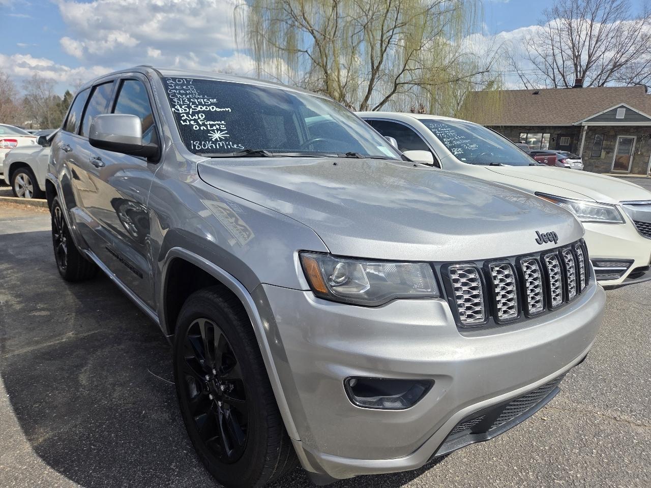 Jeep Grand Cherokee Laredo 2WD 2017