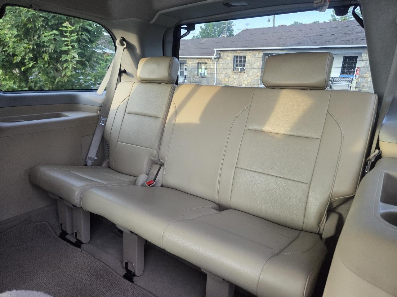 Nissan Armada Platinum 4WD 2015