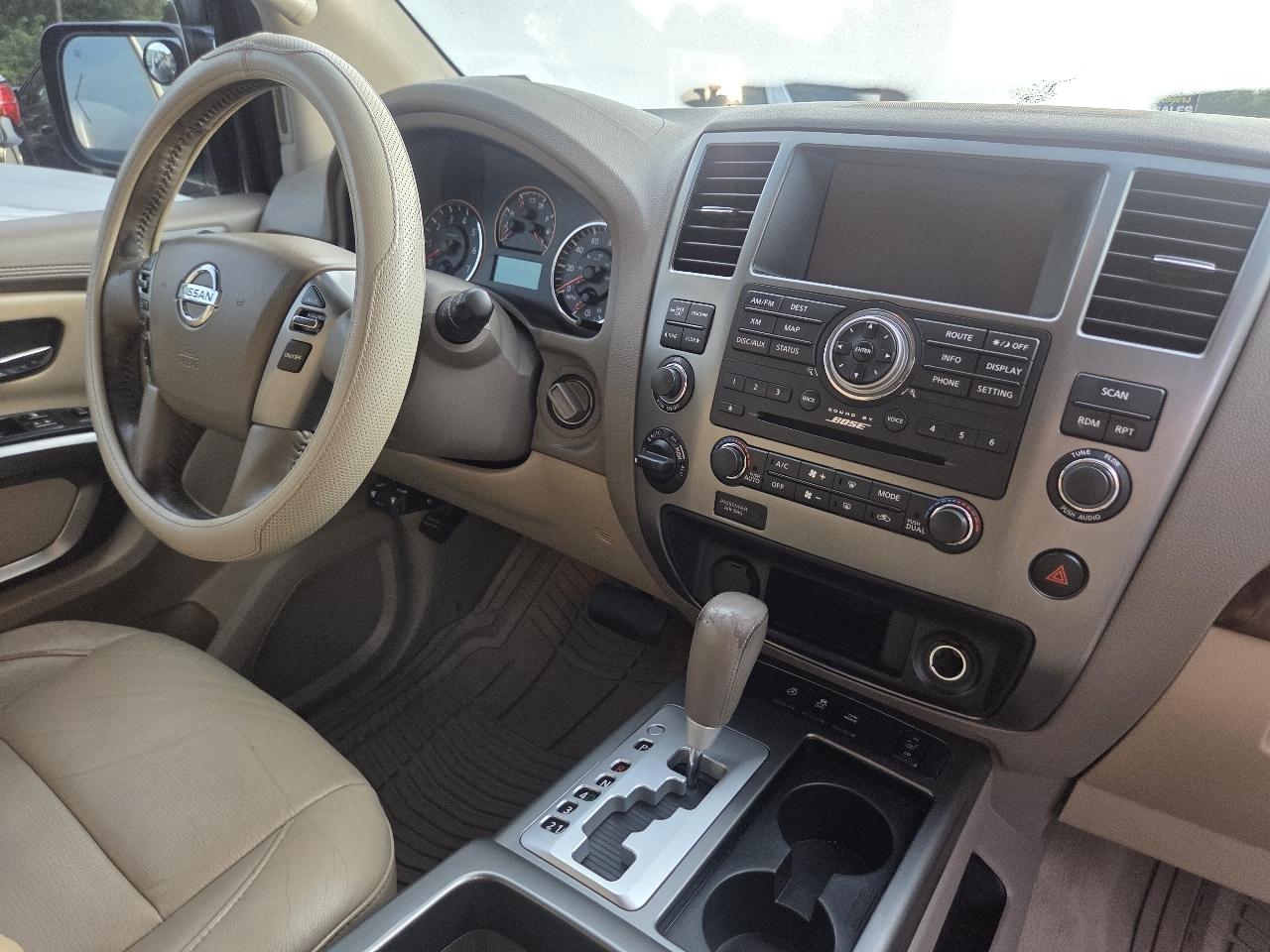 Nissan Armada Platinum 4WD 2015