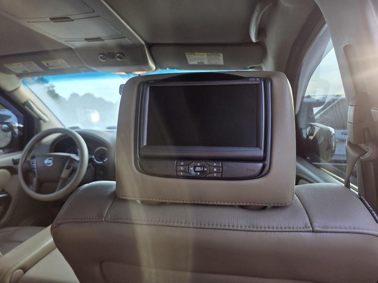 Nissan Armada Platinum 4WD 2015