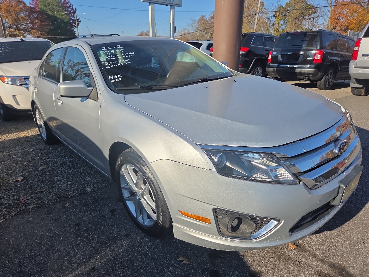2012 Ford Fusion SEL photo 2