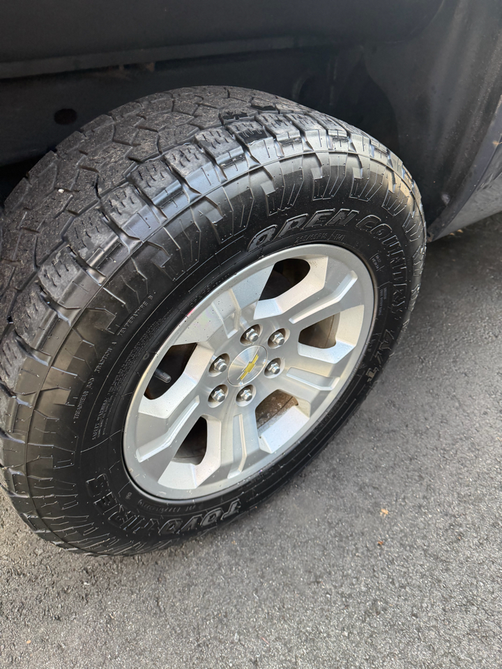 2010 Chevrolet Silverado 1500 LT1 photo 3