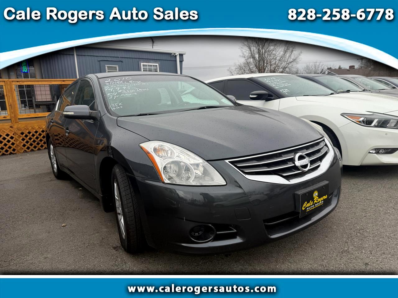 2010 Nissan Altima S's photo