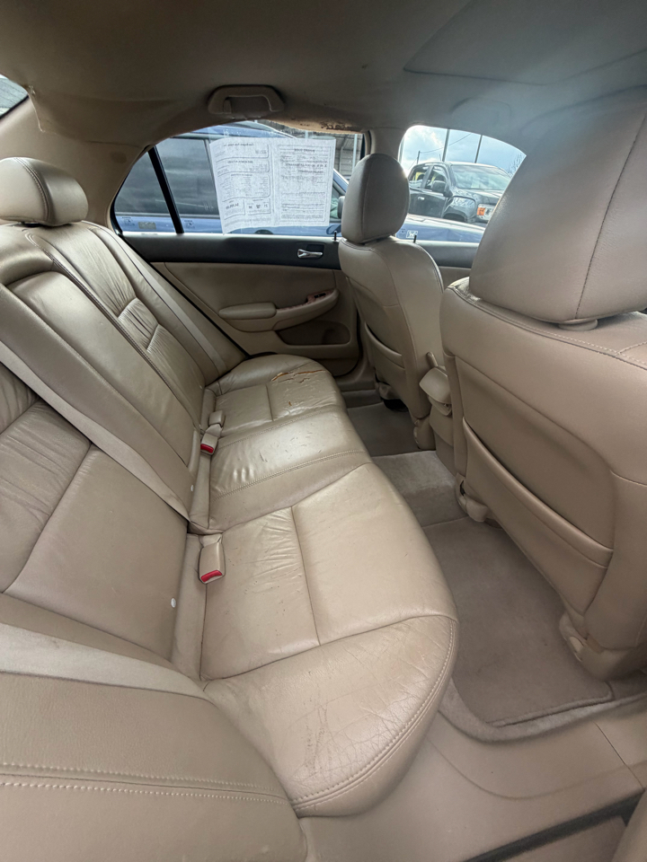 Honda Accord EX V-6 Sedan AT with Navigation System and XM Radi 2005