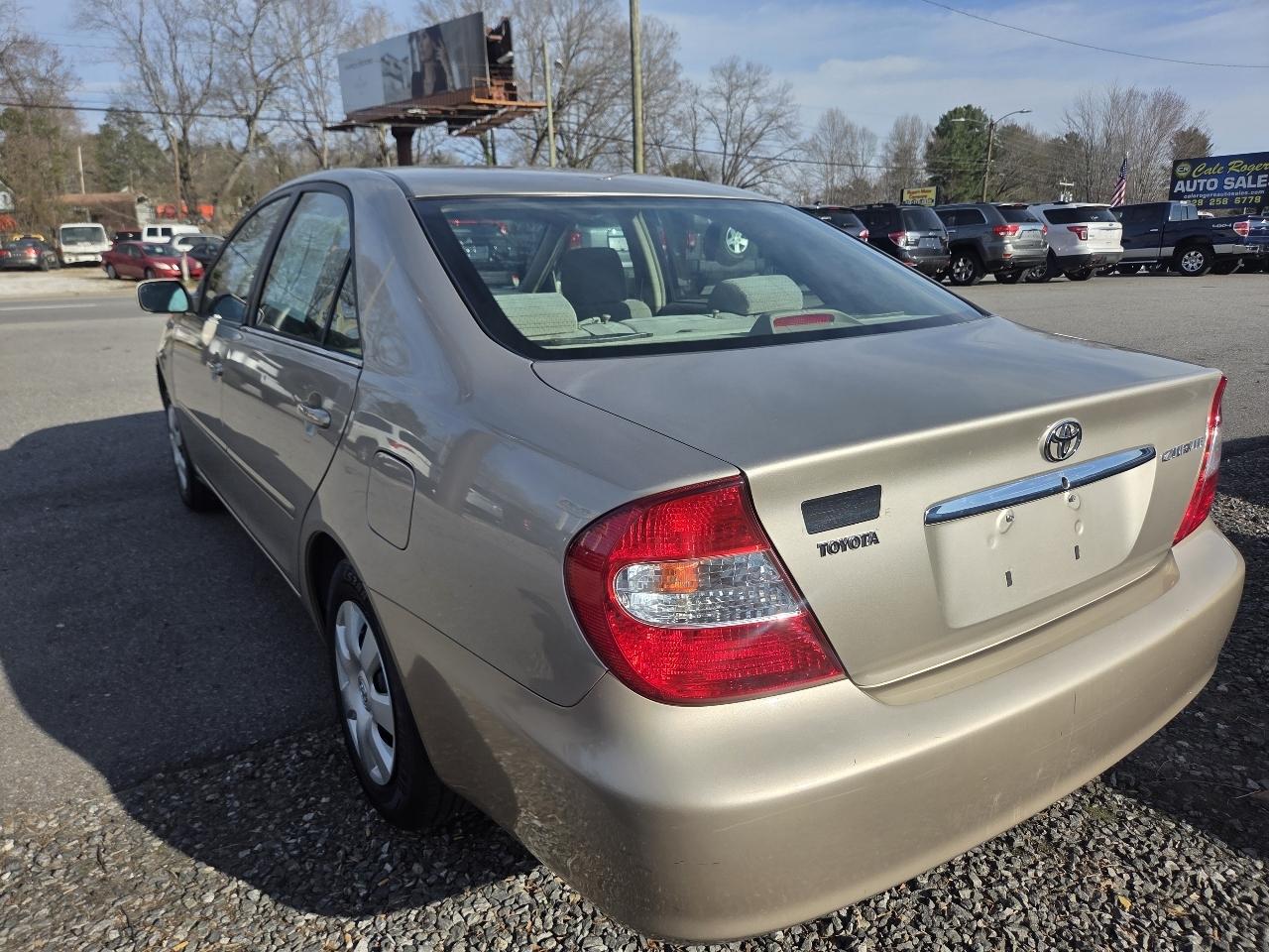 Toyota Camry Standard 2004