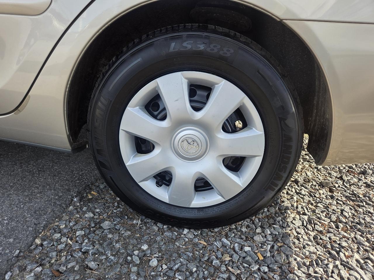 Toyota Camry Standard 2004