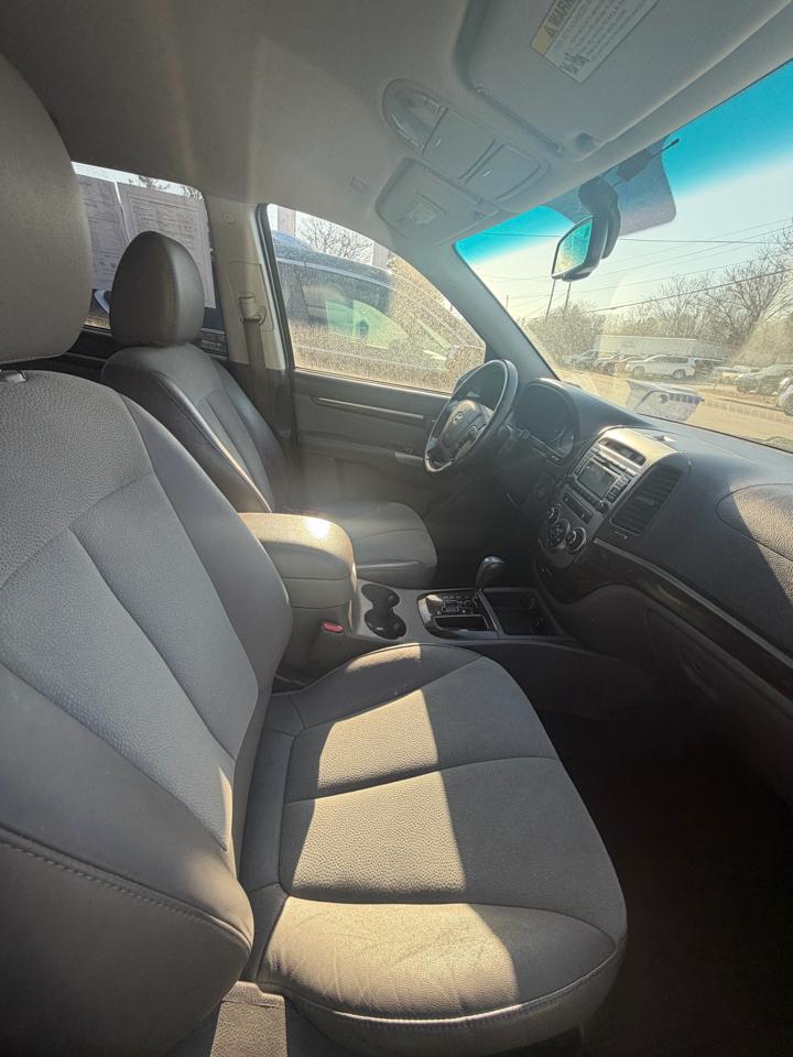 Hyundai Santa Fe SE 3.5 FWD 2011