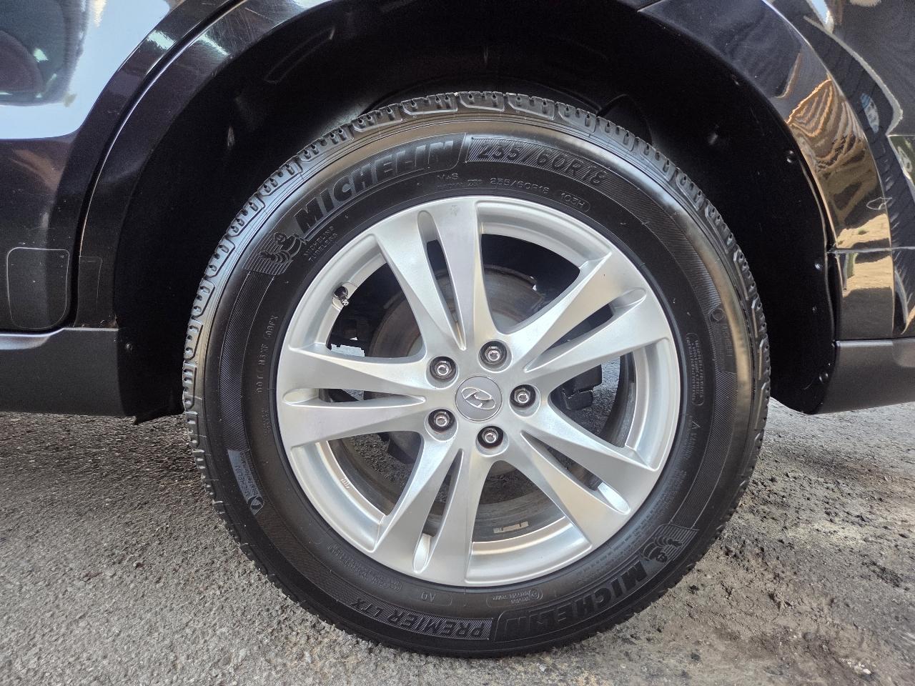 Hyundai Santa Fe SE 3.5 FWD 2011