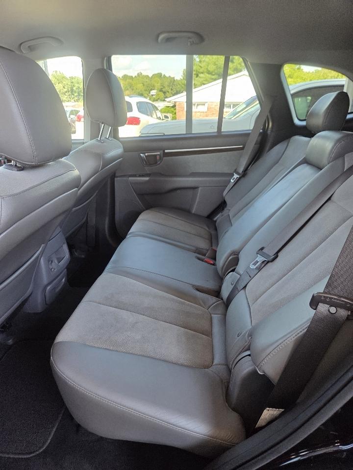 Hyundai Santa Fe SE 3.5 FWD 2011