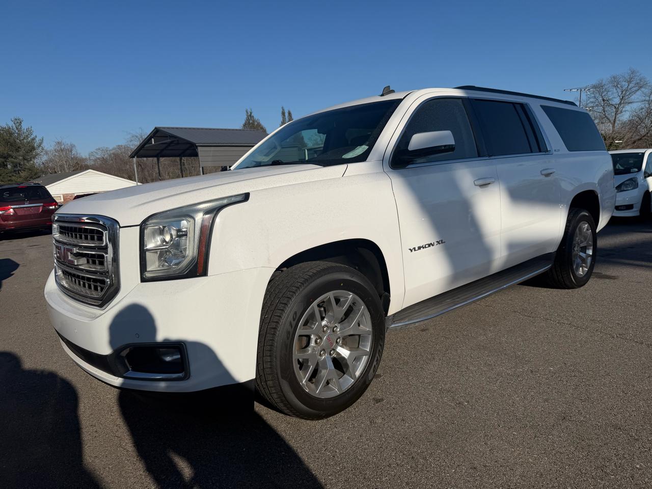 GMC Yukon XL SLE 1/2 Ton 4WD 2015
