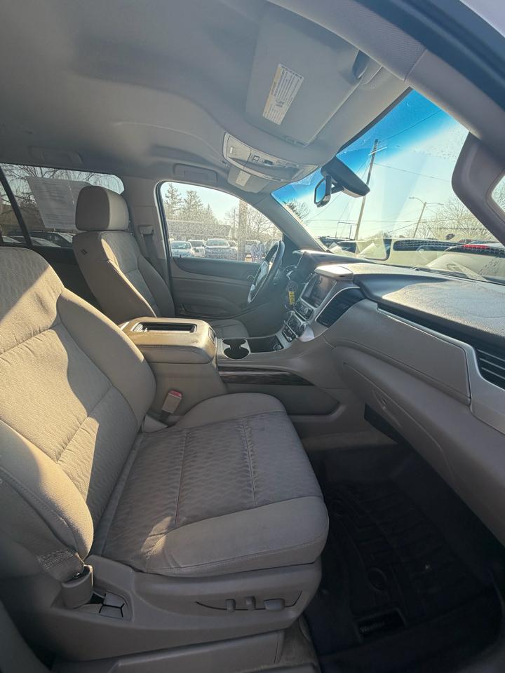 GMC Yukon XL SLE 1/2 Ton 4WD 2015