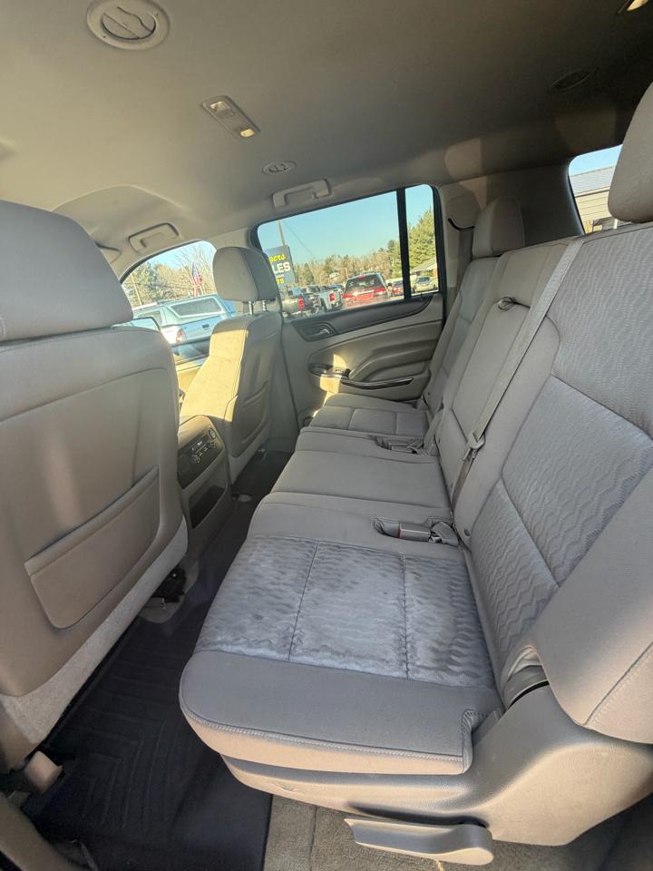 GMC Yukon XL SLE 1/2 Ton 4WD 2015