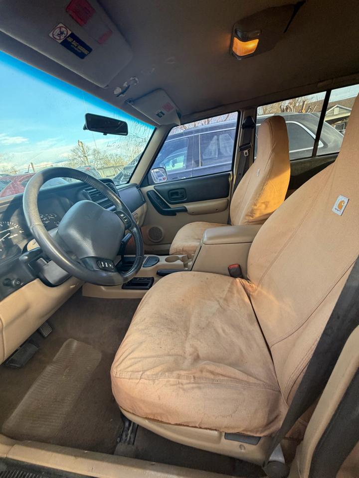 Jeep Cherokee Sport 4-Door 4WD 1999