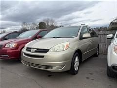 2004 Toyota Sienna 