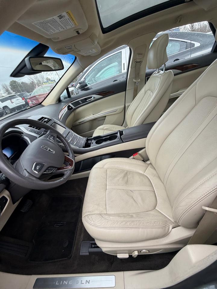 Lincoln MKZ Hybrid Sedan 2014