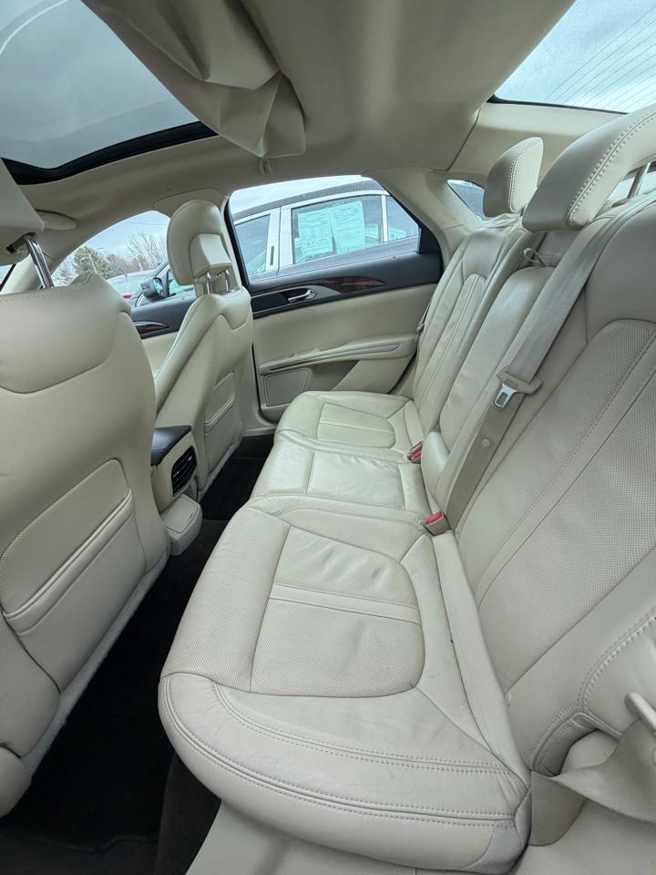 Lincoln MKZ Hybrid Sedan 2014