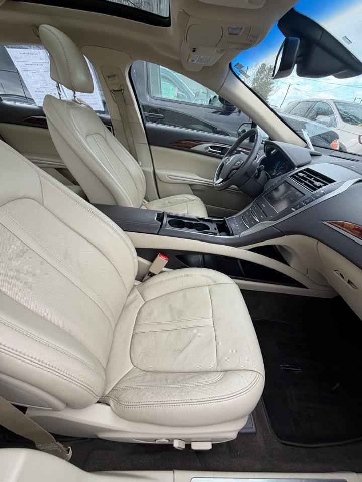 Lincoln MKZ Hybrid Sedan 2014