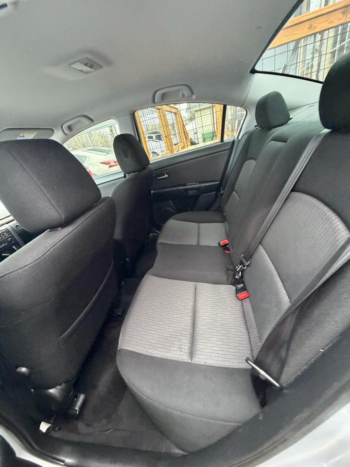 Mazda MAZDA3 i Sport 4-Door 2007