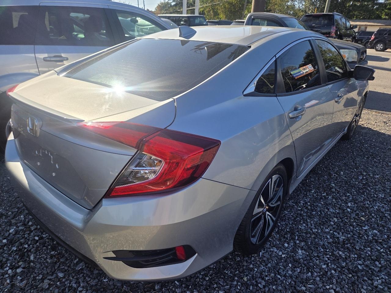 Honda Civic EX-T Sedan CVT 2018