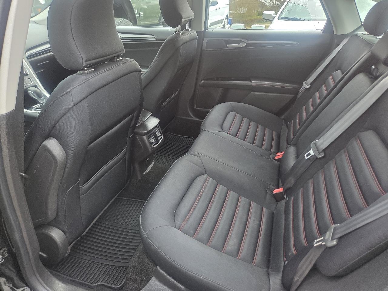 Ford Fusion SE AWD 2016