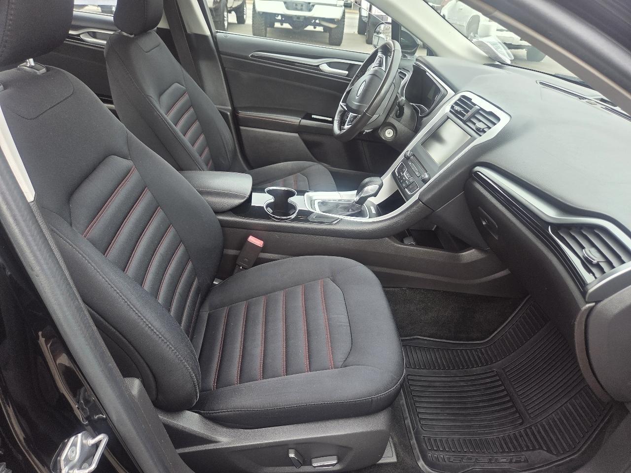 Ford Fusion SE AWD 2016