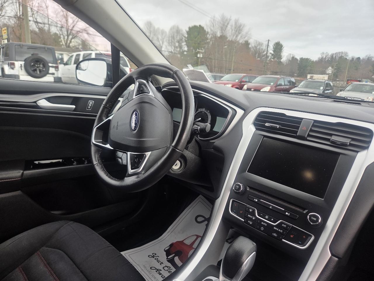 Ford Fusion SE AWD 2016