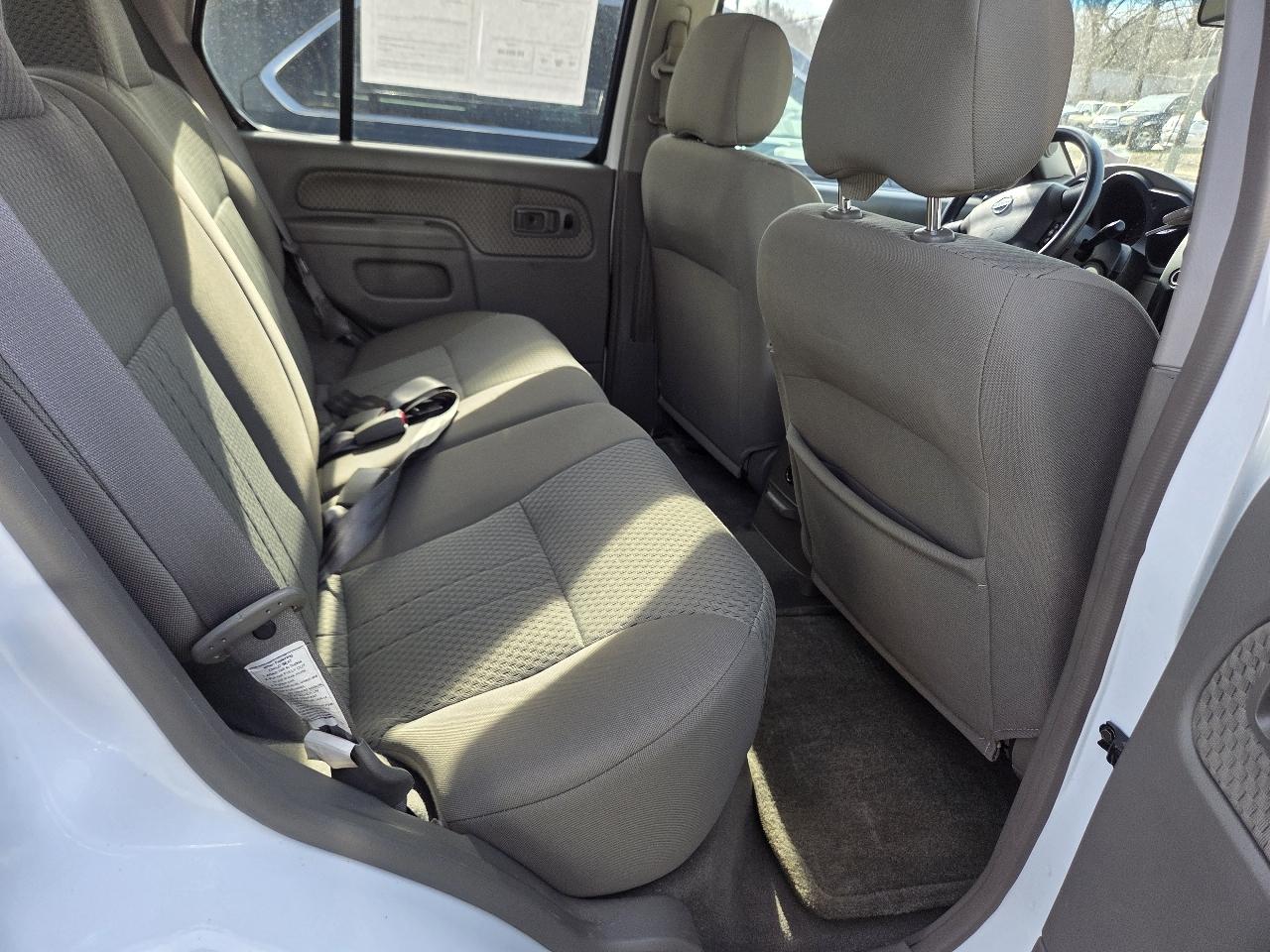 Nissan Xterra XE 2WD 2002