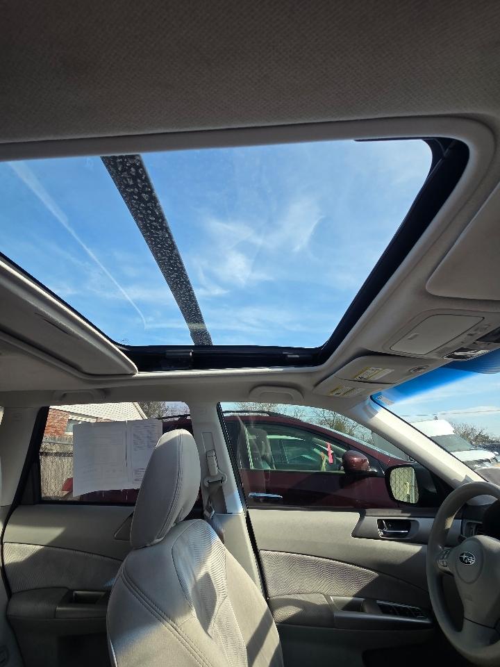 Subaru Forester 2.5X Premium 2010