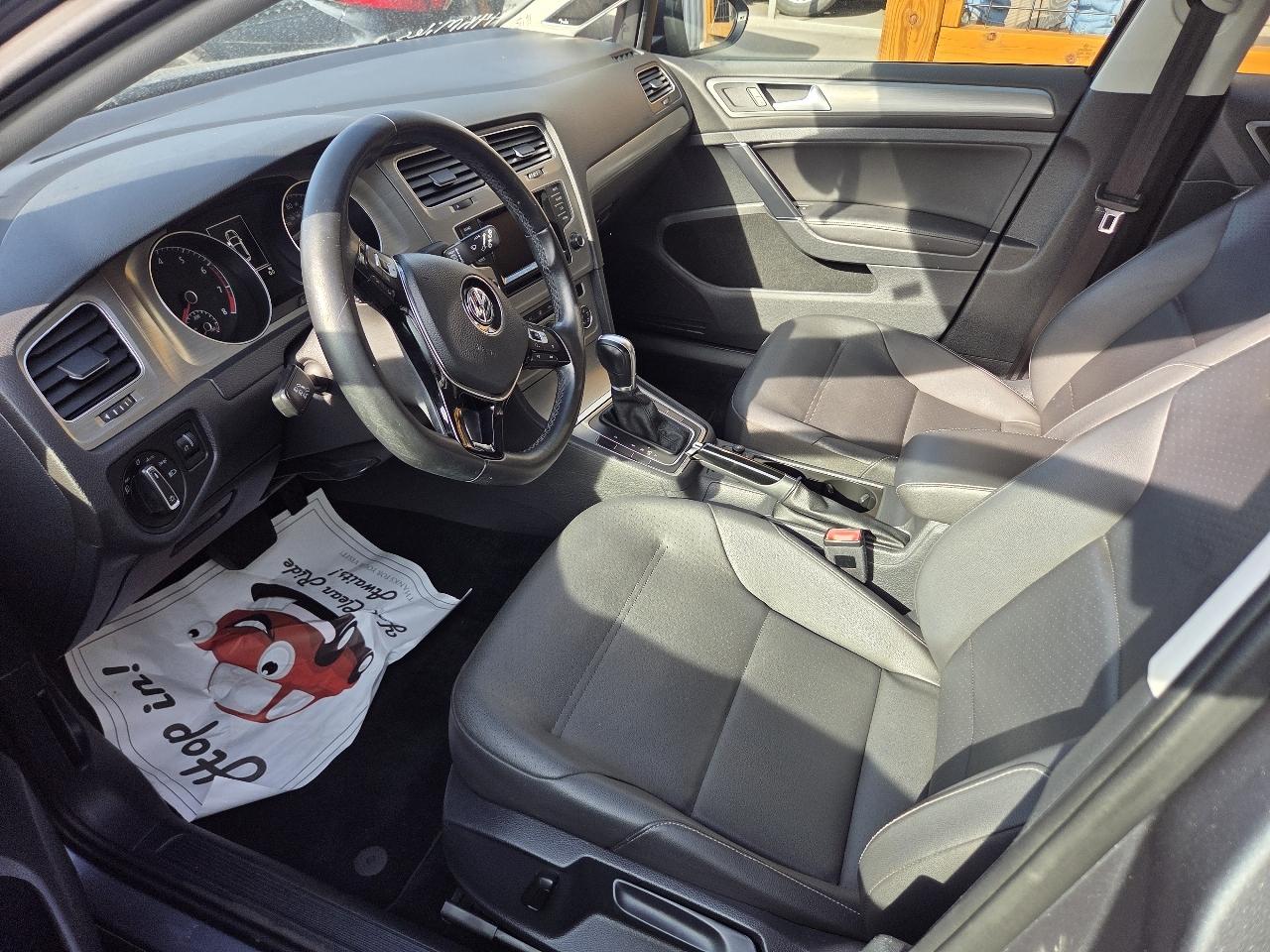 Volkswagen Golf TSI S 6A 2015