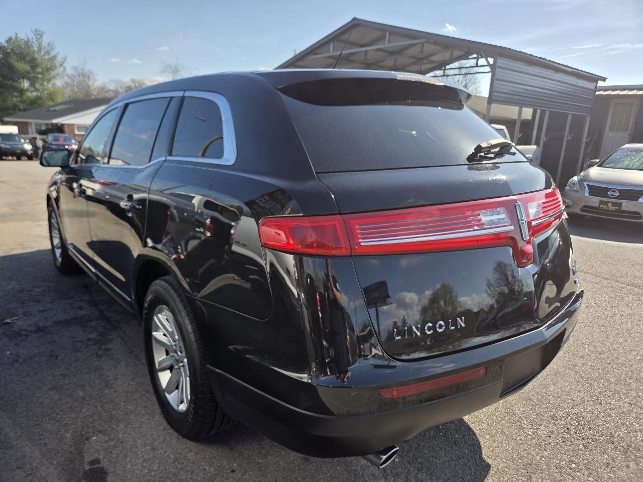 Lincoln MKT Livery AWD 2017