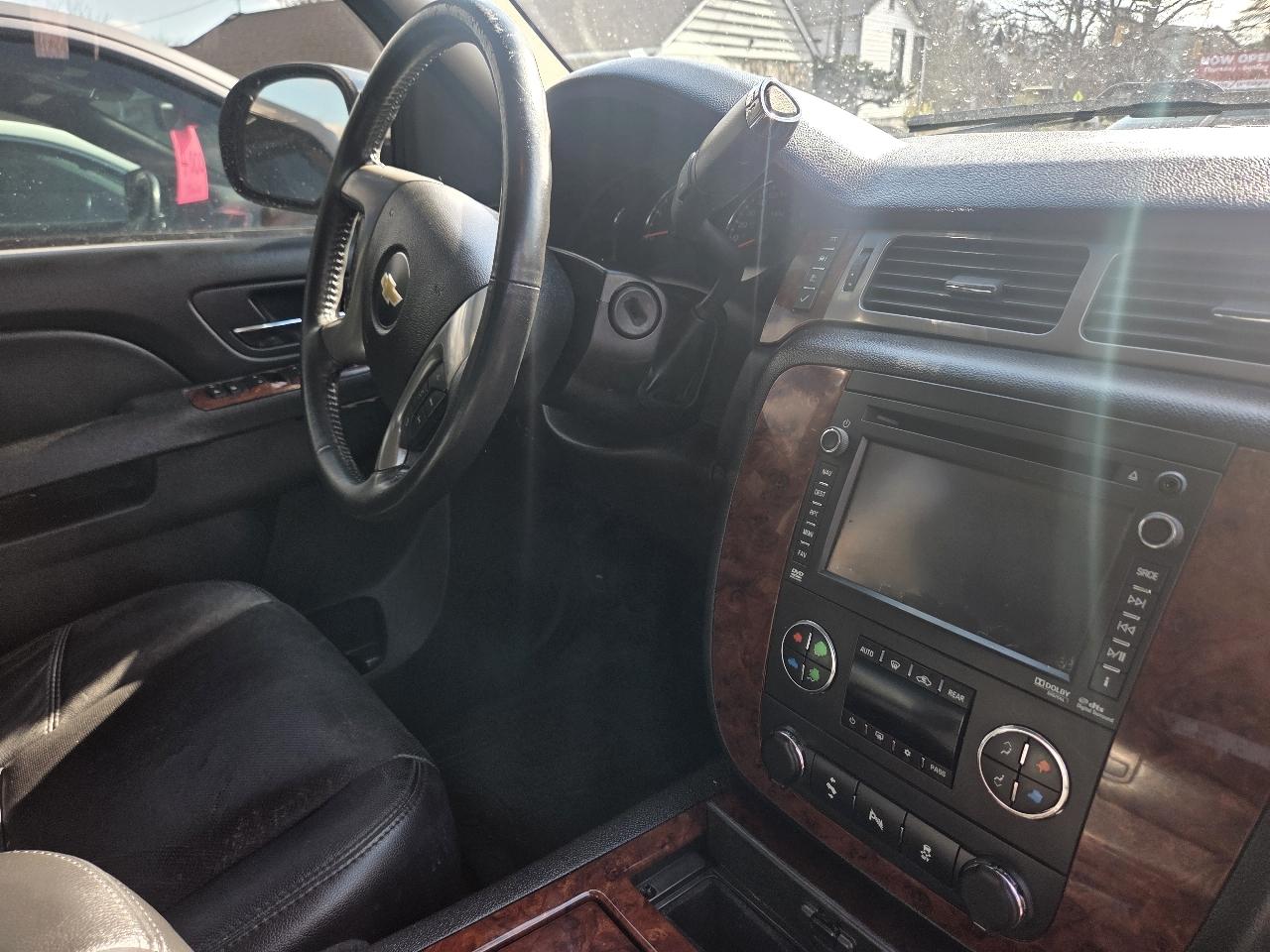 Chevrolet Suburban LTZ 1500 4WD 2013