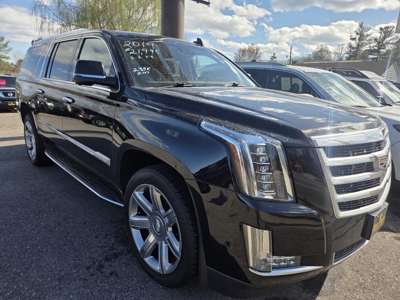 Cadillac Escalade ESV Luxury 4WD 2019